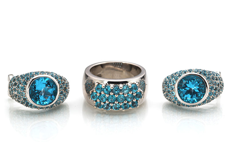 <b>RING AND EARCLIPS WITH BLUE TOPAZ</b>