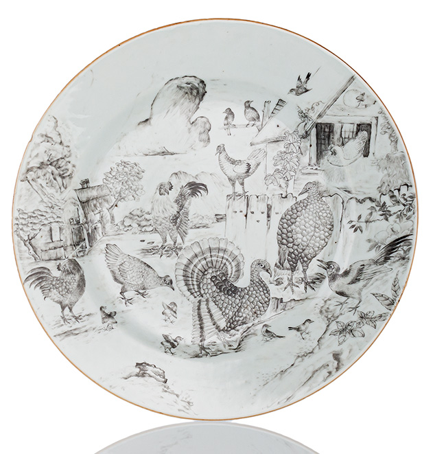 <b>A RARE GRISAILLE DECORATED PORCELAIN DISH WITH FEATHERED FOWL AND BIRDS ON A FARM</b>