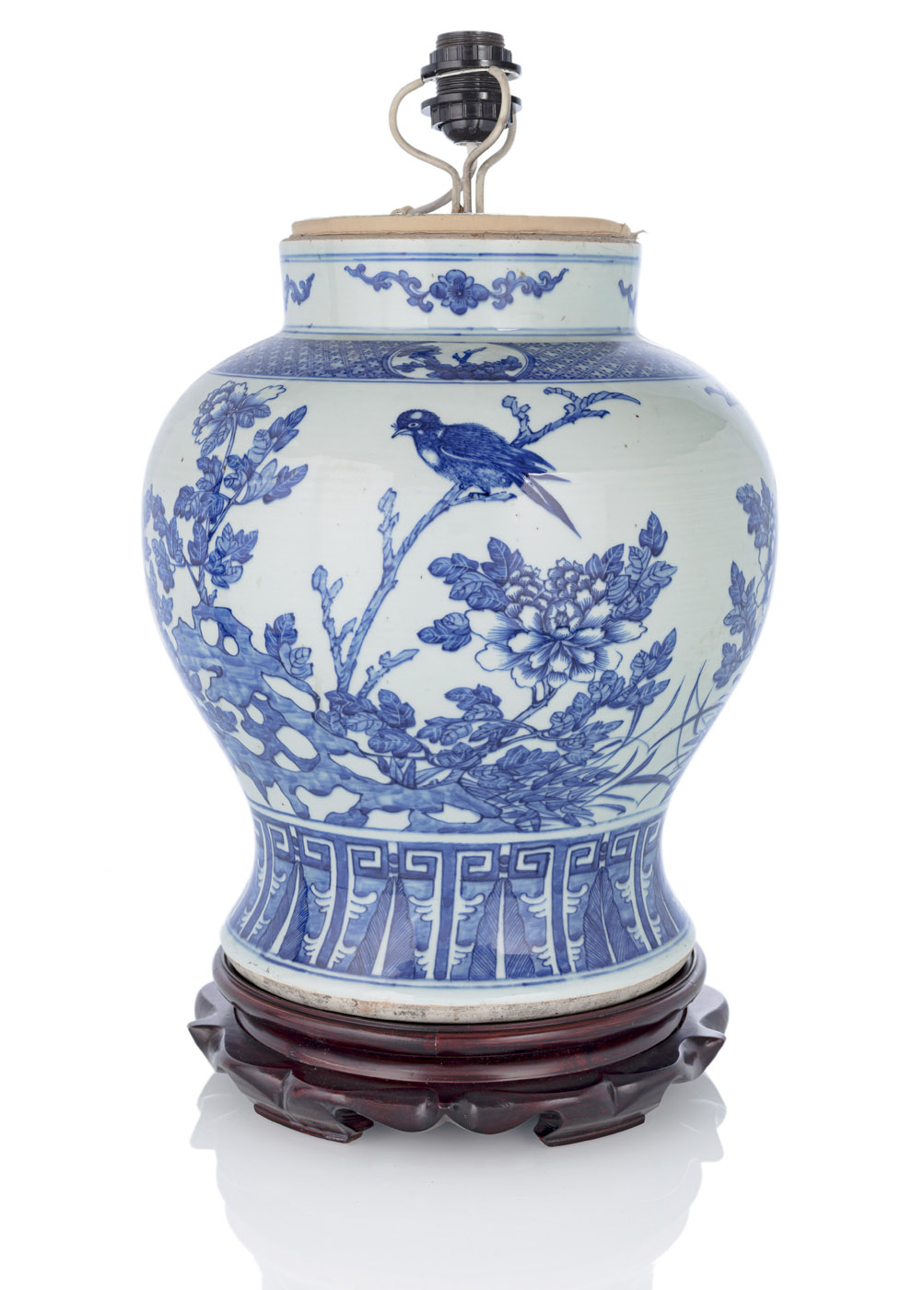 <b>A LARGE UNDERGLAZE BLUE PORCELAIN VASE WITH BIRDS AND FLOWERS DECORATION</b>