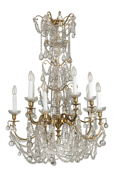 <b>AN 11 LIGHT GLASS AND BRONZE CANDELABRA</b>