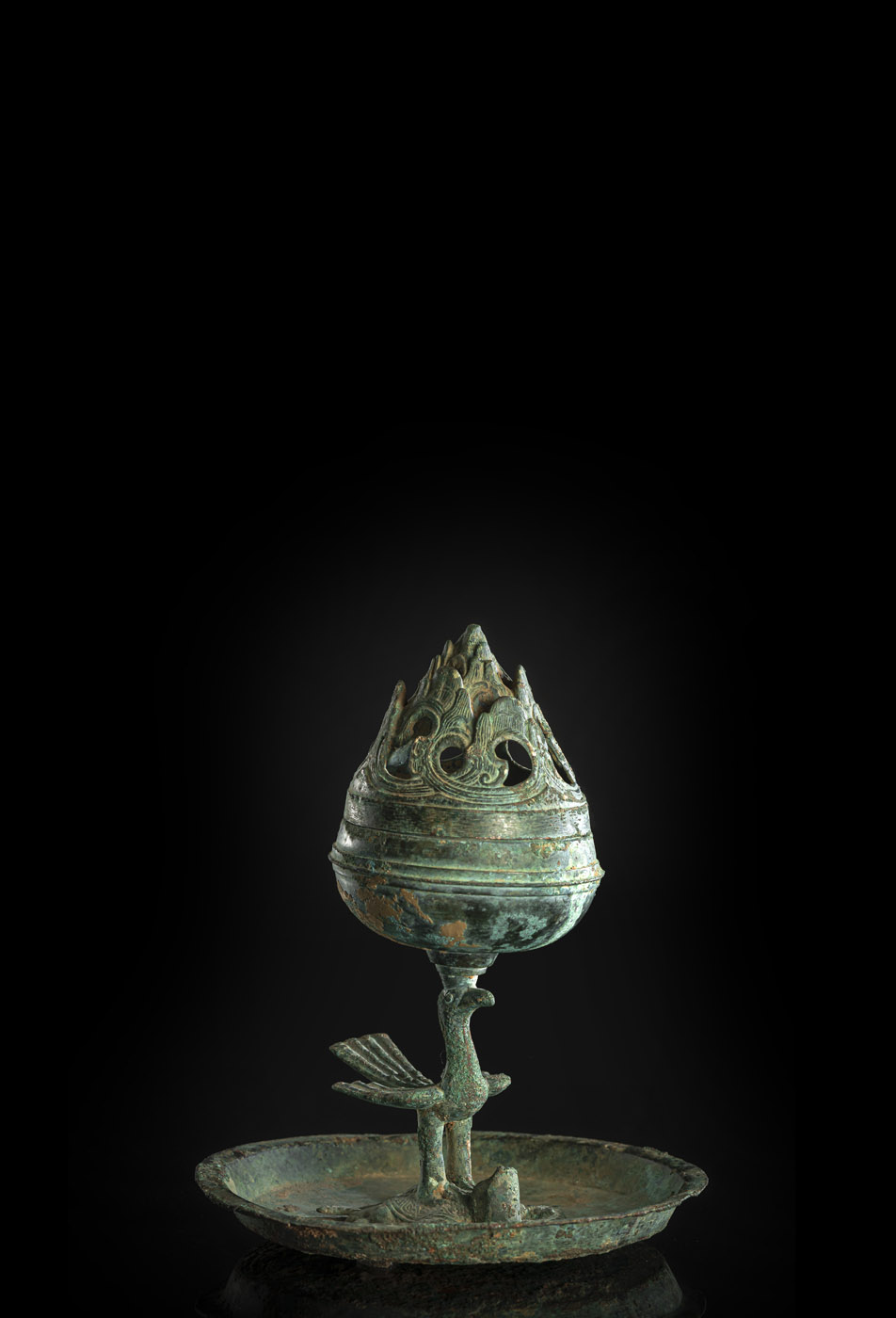 <b>AN ARCHAIC BRONZE INCENSE BURNER AND COVER, BOSHANLU</b>