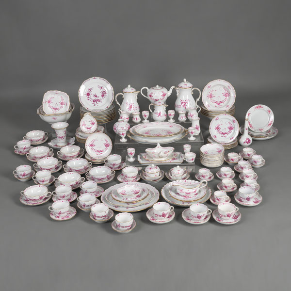 <b>A MEISSEN COFFEE AND DINNER PART SERVICE</b>
