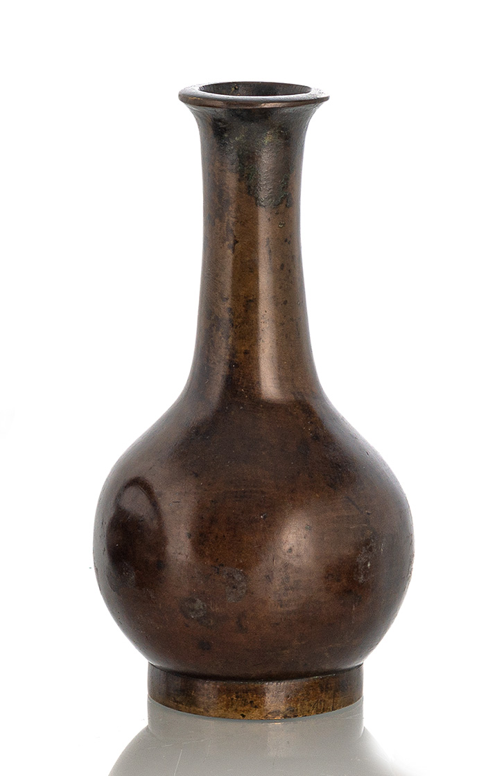 <b>Elegante Vase aus Bronze</b>