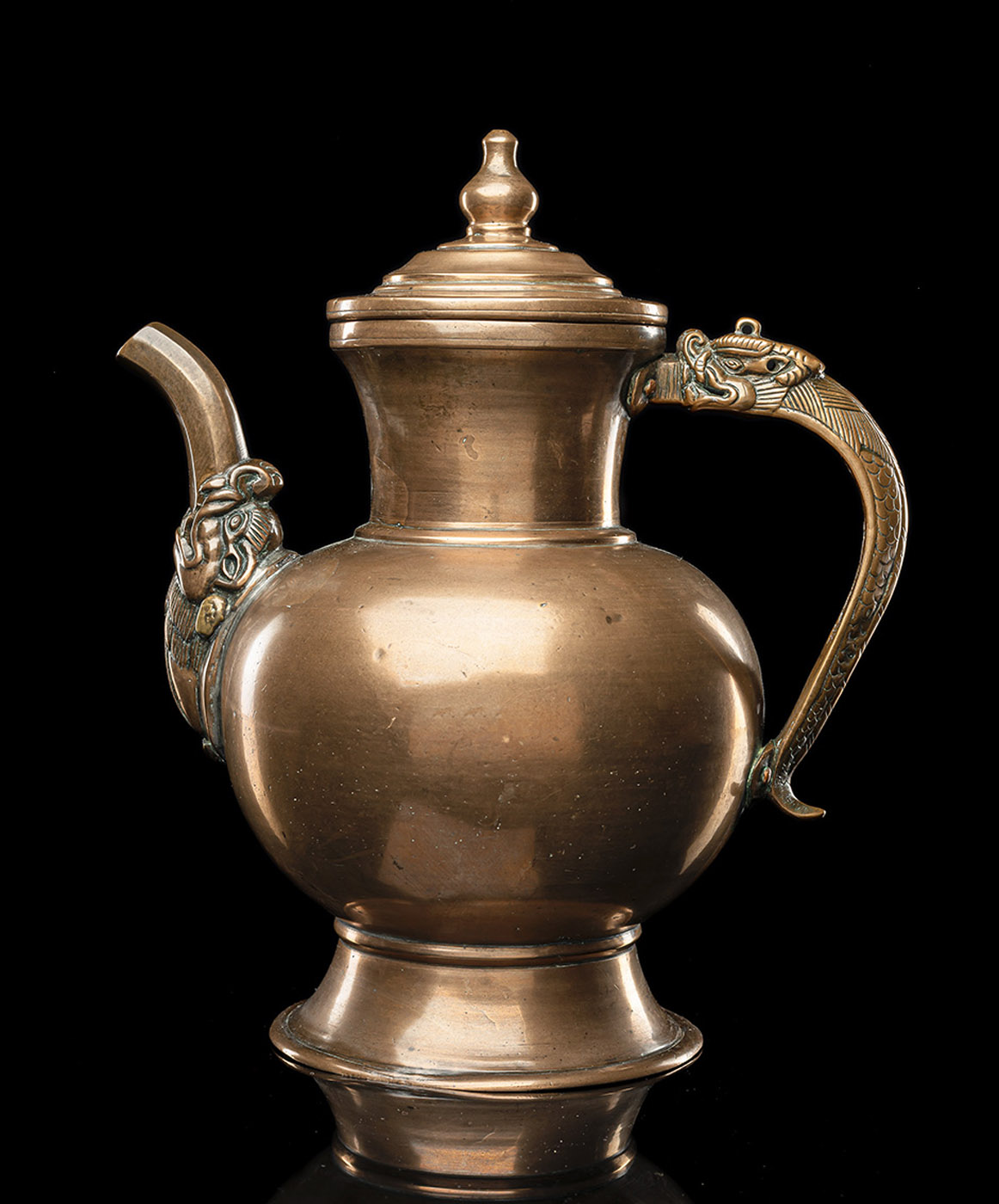 <b>A METAL EWER</b>