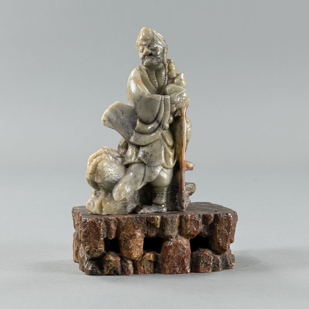 <b>A SOAPSTONE CARVING OF BODHIDHARMA</b>