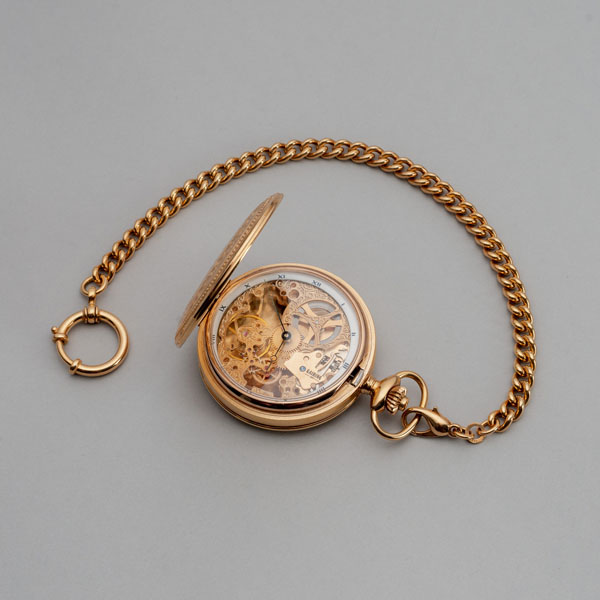 <b>A GOLD WATCH CHAIN</b>