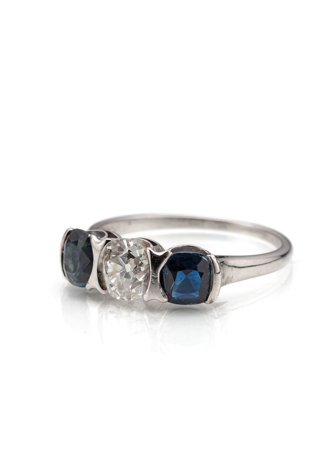 <b>Saphir-Diamant-Ring</b>