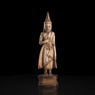 <b>Figur des Buddha Shakyamuni aus Elfenbein</b>