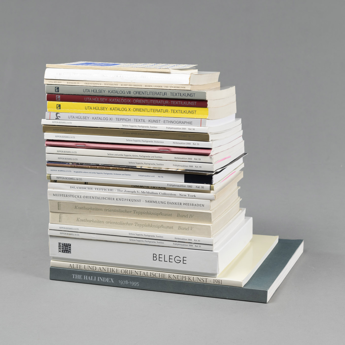 <b>Diverse Sammlungs- und Ausstellungskataloge Teppiche, 26 Stück, u.a. Rippon Boswell</b>