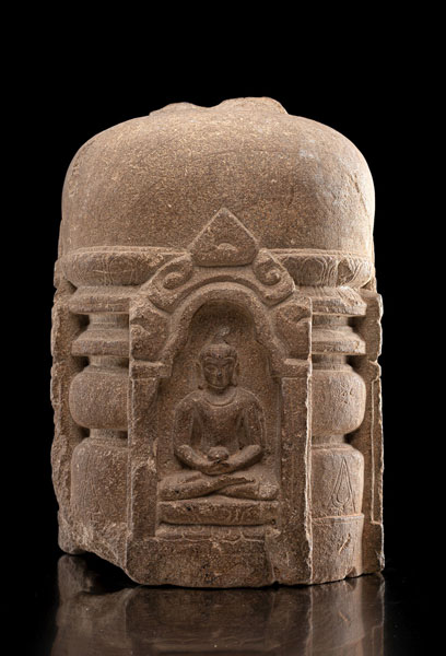 <b>Stupa aus Phylitt mit kosmischen Buddhas</b>