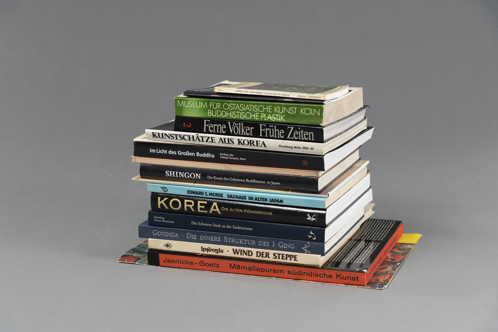 <b>ART FROM JAPAN AND KOREA, 17 VOLUMES, A.O. LAMA GOVINDA, EDWARD S.  MERSE</b>