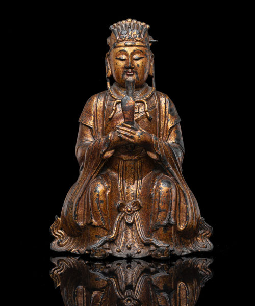 <b>A GILT-LACQUERED BRONZE OF TIANGUAN</b>