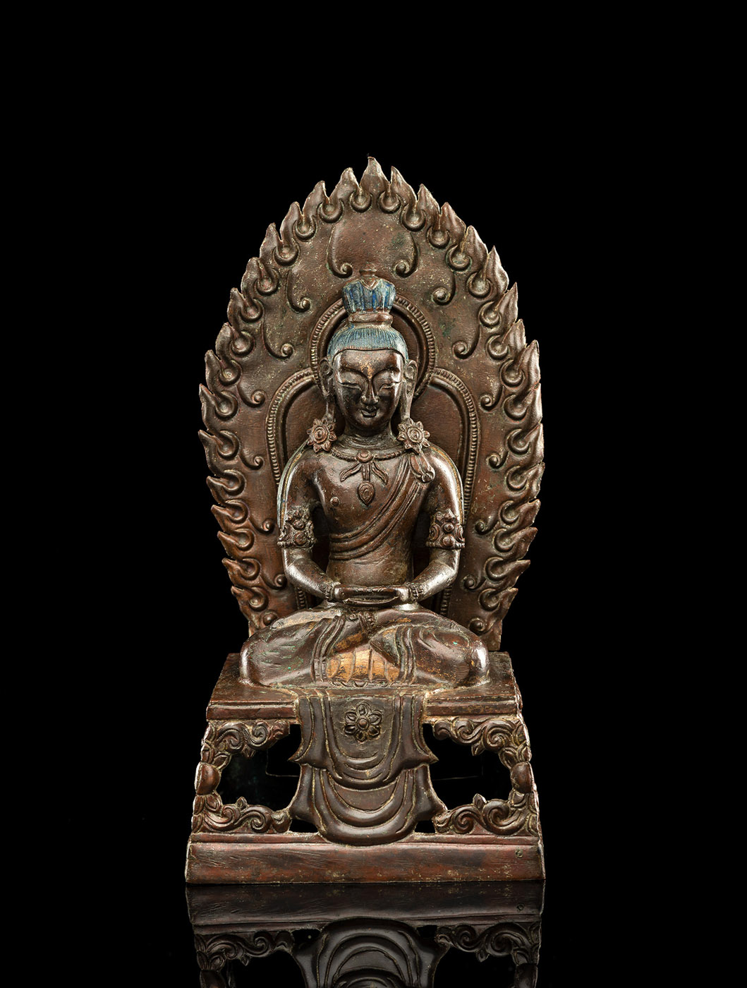 <b>Bronze des Amitayus auf einem Thron</b>