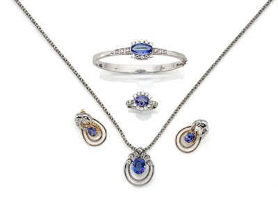 <b>Brillant-Farbstein-Garnitur</b> <b>Brillant-Farbstein-Garnitur</b>