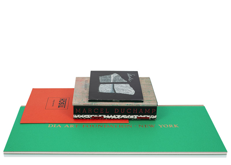 <b>Convolute: 6 books and magazines</b>