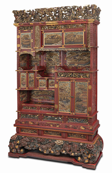 <b>A SPLENDID GOLD- AND RED-LACQUER DISPLAY CABINET</b>
