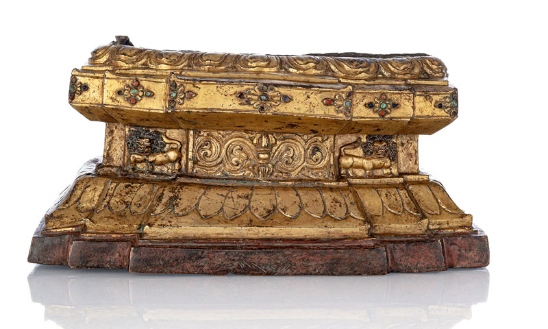 <b>A GILT-BRONZE THRONE</b>