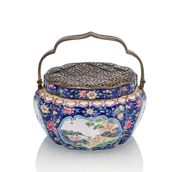 <b>A PART-GILT CANTON ENAMEL HAND WARMER</b>