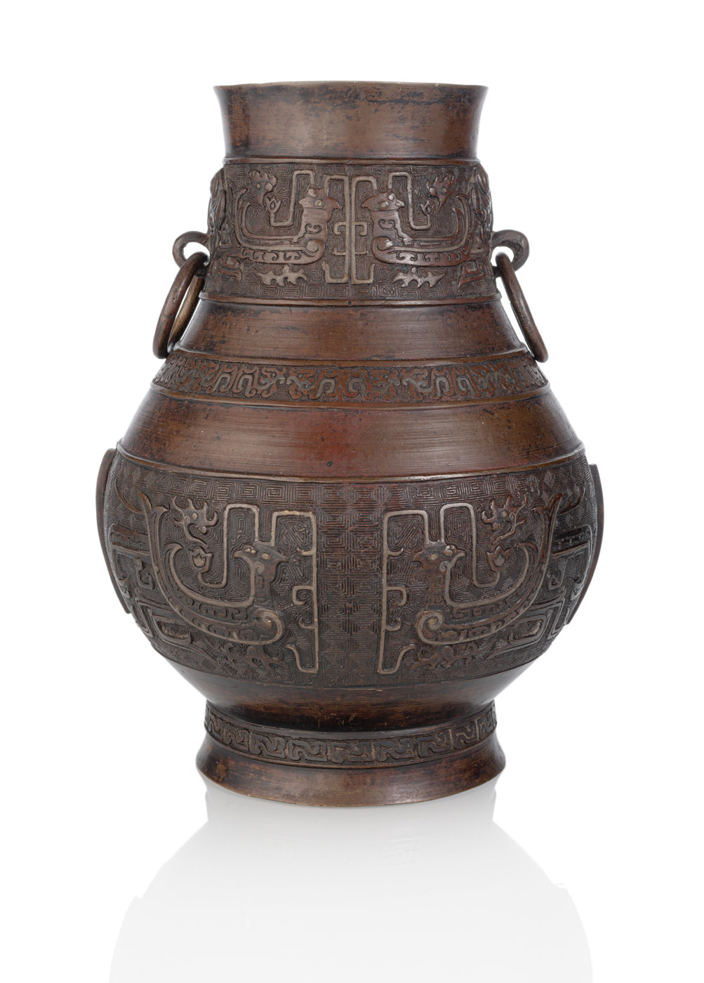 <b>A SILVER-INLAID HU-SHAPED BRONZE VASE IN ARCHAIC STYLE</b>