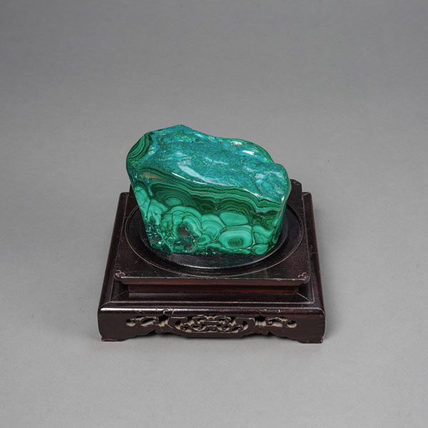 <b>A POLISHED MALACHITE SCHOLAR'S ROCK</b>