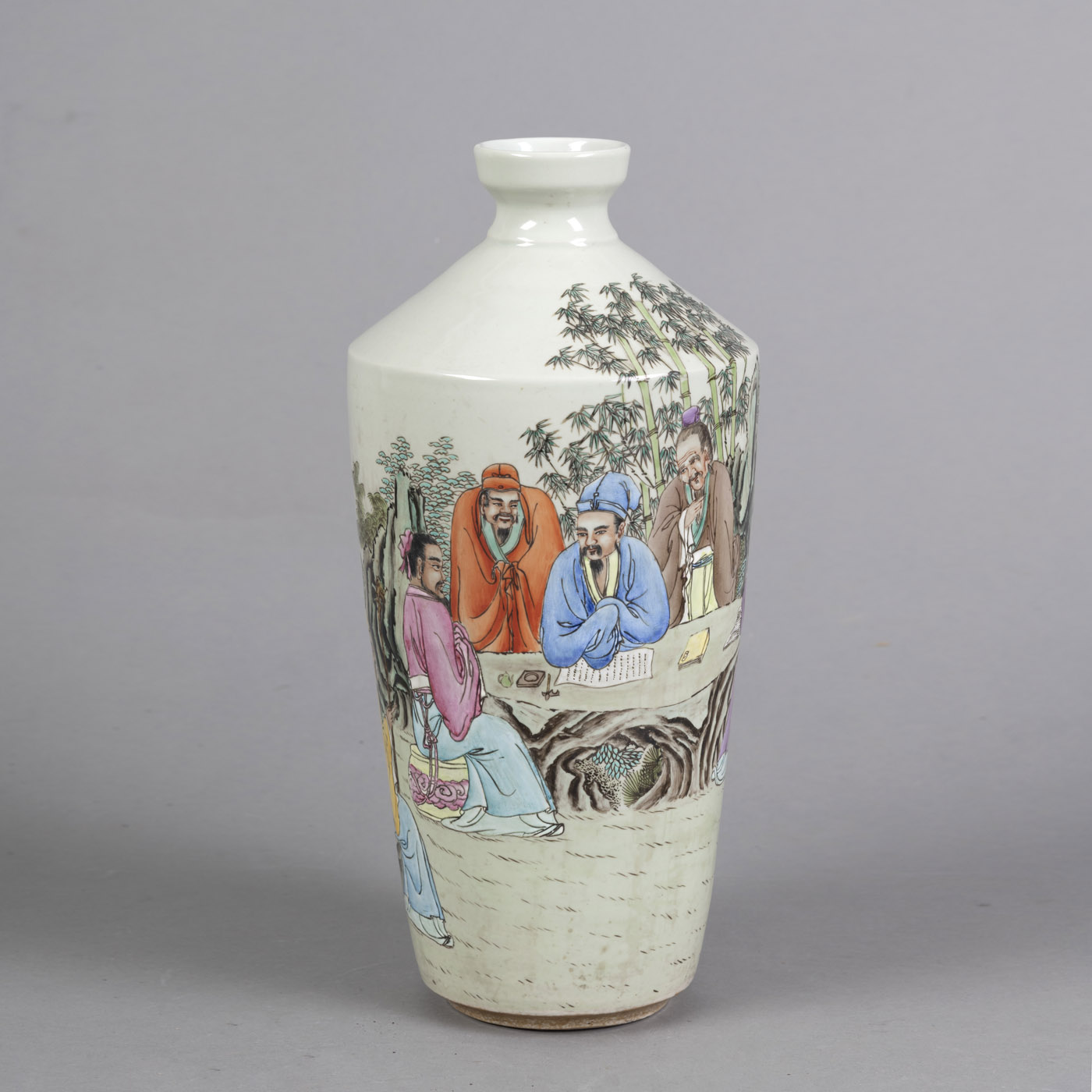 <b>A 'FAMILLE ROSE' PORCELAIN VASE DEPICTING THE SEVEN SAGES OF THE BAMBOO GROVE</b>