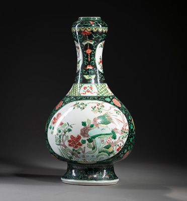 <b>A GARLIC-HEAD PORCELAIN BOTTLE VASE WITH BIRDS AND FLOWERS</b> <b>A GARLIC-HEAD PORCELAIN BOTTLE VASE WITH BIRDS AND FLOWERS</b>