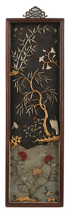 <b>Teilvergoldete Holztafel mit Floraldekor aus Jade-Einlagen</b>