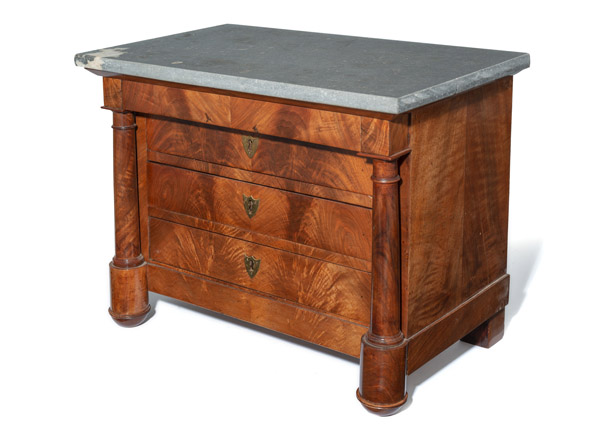 <b>A BRASS MOUNTED WALNUT MODEL COMMODE</b>