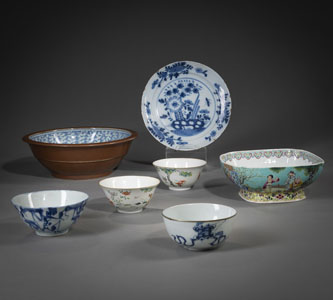 <b>THREE BLUE AND WHITE AND CAFÉ-AU-LAIT PORCELAIN BOWLS, THREE 'FAMILLE ROSE' BOWLS, AND A EUROPEAN DISH</b>