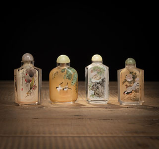 <b>FOUR INSIDE-PAINTED GLASS SNUFF BOTTLES DEPICTING MANTIS, CATS AND BIRDS</b>