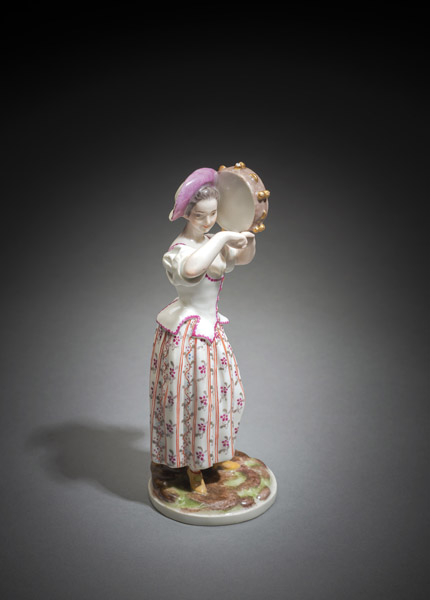 <b>A ZURICH PORCELAIN FIGURE OF A GIRL WITH TAMBOURIN</b>