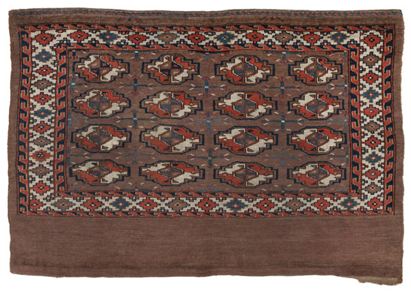 <b>A Yomut Chuval</b> <b>A Yomut Chuval</b>