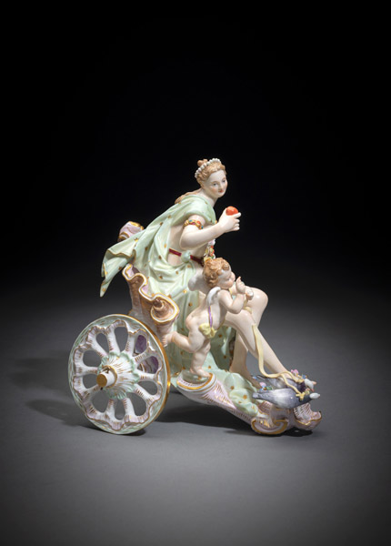 <b>VENUS AND CUPID ON A SHELL SHAPED CARRIAGE</b>