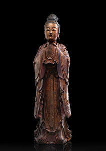 <b>A FINE AND LARGE GILT-, RED- AND BLACK-LACQUERED WOOD FIGURE OF GUANYIN</b>