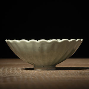 <b>A FLORIFORM CELADON BOWL</b> <b>A FLORIFORM CELADON BOWL</b>