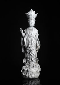 <b>Große Dehua-Figur des stehenden Guanyin mit einer Krone</b>