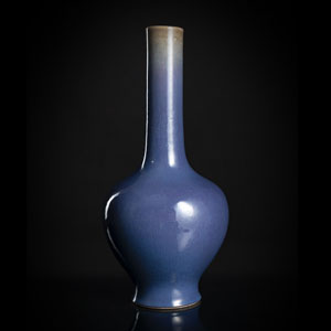 <b>Vase mit violett-blauer Glasur im Stil der Jun-Ware</b>