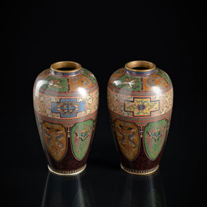 <b>Paar feine Cloisonné-Vasen im Stil von Namikawa Yasuyuki</b>
