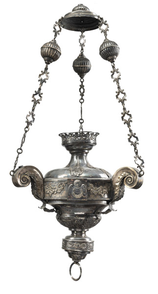 <b>A METALPLATED CHRUCH CHANELIER</b>