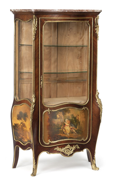 <b>A FRENCH BRONZE MOUNTED MAHOGANY DISPLAY CABINET</b> <b>A FRENCH BRONZE MOUNTED MAHOGANY DISPLAY CABINET</b>