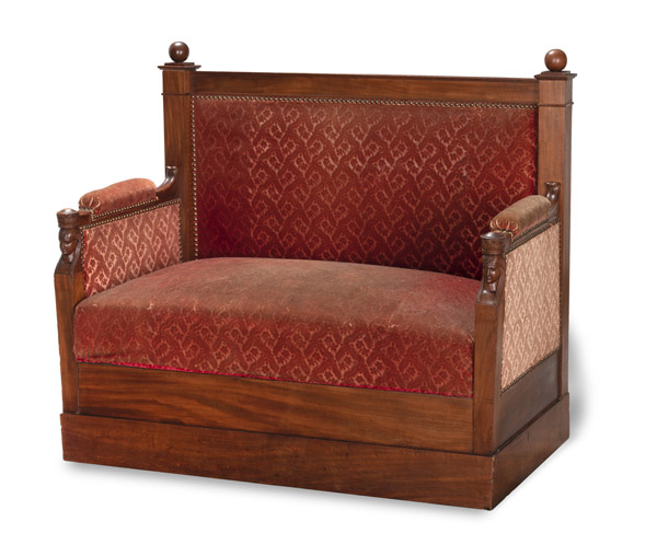 <b>A EMPIRE MAHOGANY SOFA</b>