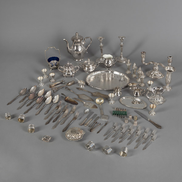 <b>A MIXED LOT OF SILVER; SILVERPLATE AND PLATED PORCELAIN</b>