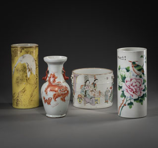 <b>TWO BRUSHPOTS, A FO-LION VASE, AND A 'FAMILLE ROSE' PORCELAIN VESSEL</b>
