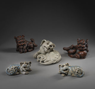 <b>FIVE 'SHIWAN' AND 'ZISHA'-WARE FO LIONS</b>