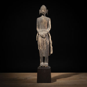 <b>Statue des Buddha Shakyamuni aus Holz</b>