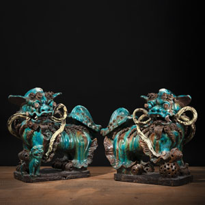 <b>A PAIR OF LARGE POLYCHROME CERAMIC FO LIONS</b> <b>A PAIR OF LARGE POLYCHROME CERAMIC FO LIONS</b>