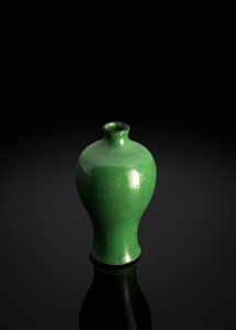 <b>Apfelgrün glasierte Vase aus Porzellan 'Meiping'</b>