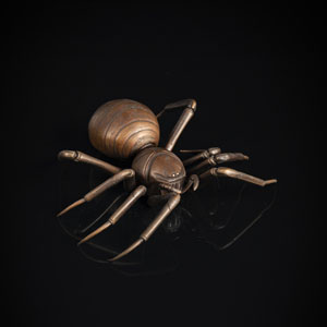 <b>Okimono einer beweglichen Spinne aus Bronze</b>