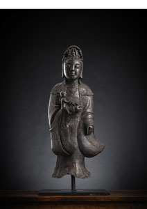 <b>Große Bronze des stehenden Guanyin mit Knaben</b>