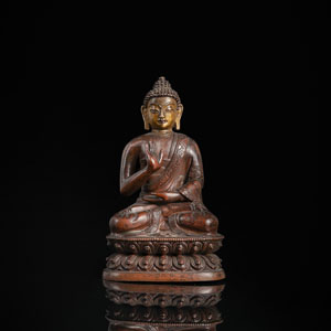 <b>Figur des Namo Shakyamuni Buddha aus Kupfer, teils vergoldet</b>